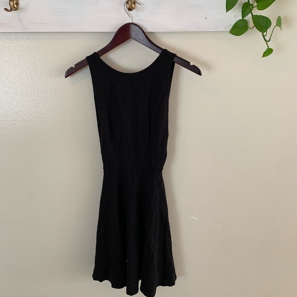 AA SKATER DRESS - Picture 3 of 3